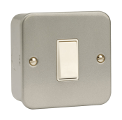 Click 10AX 1 Gang Intermediate Plate Switch Metal Clad